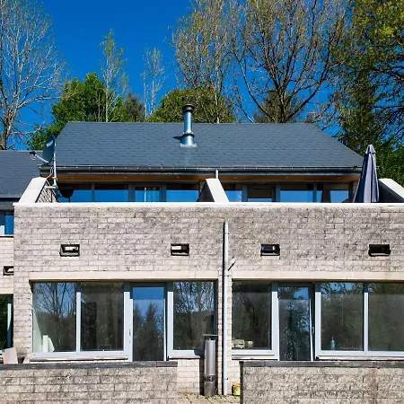 Attractive Holiday Home In Malmedy With A Terrace * 马尔梅迪