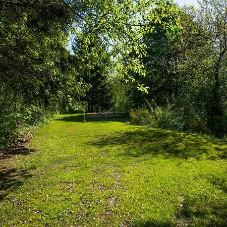 Attractive Holiday Home In Malmedy With A Terrace بيت للعطل مالميدي