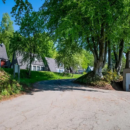Attractive Holiday Home In Malmedy With A Terrace 马尔梅迪